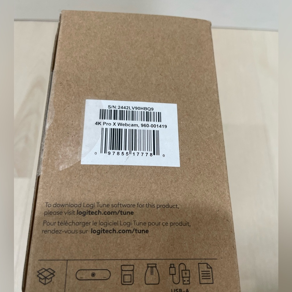 NIB Logitech 4K Pro X Webcam with HDR - Picture 7 of 12